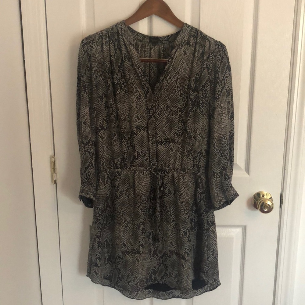 Silk snakeskin dress size 8 m/l